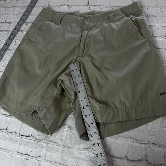 Women’s Patagonia khaki shorts - Picture 5 of 7